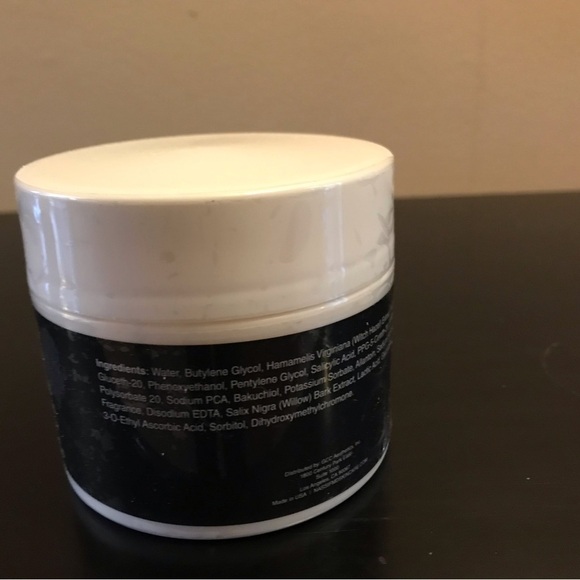 Nassif MD Detox Complexion Perfecting Pads - Picture 2 of 3